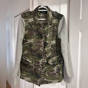 Camo jacket with grey sleeves